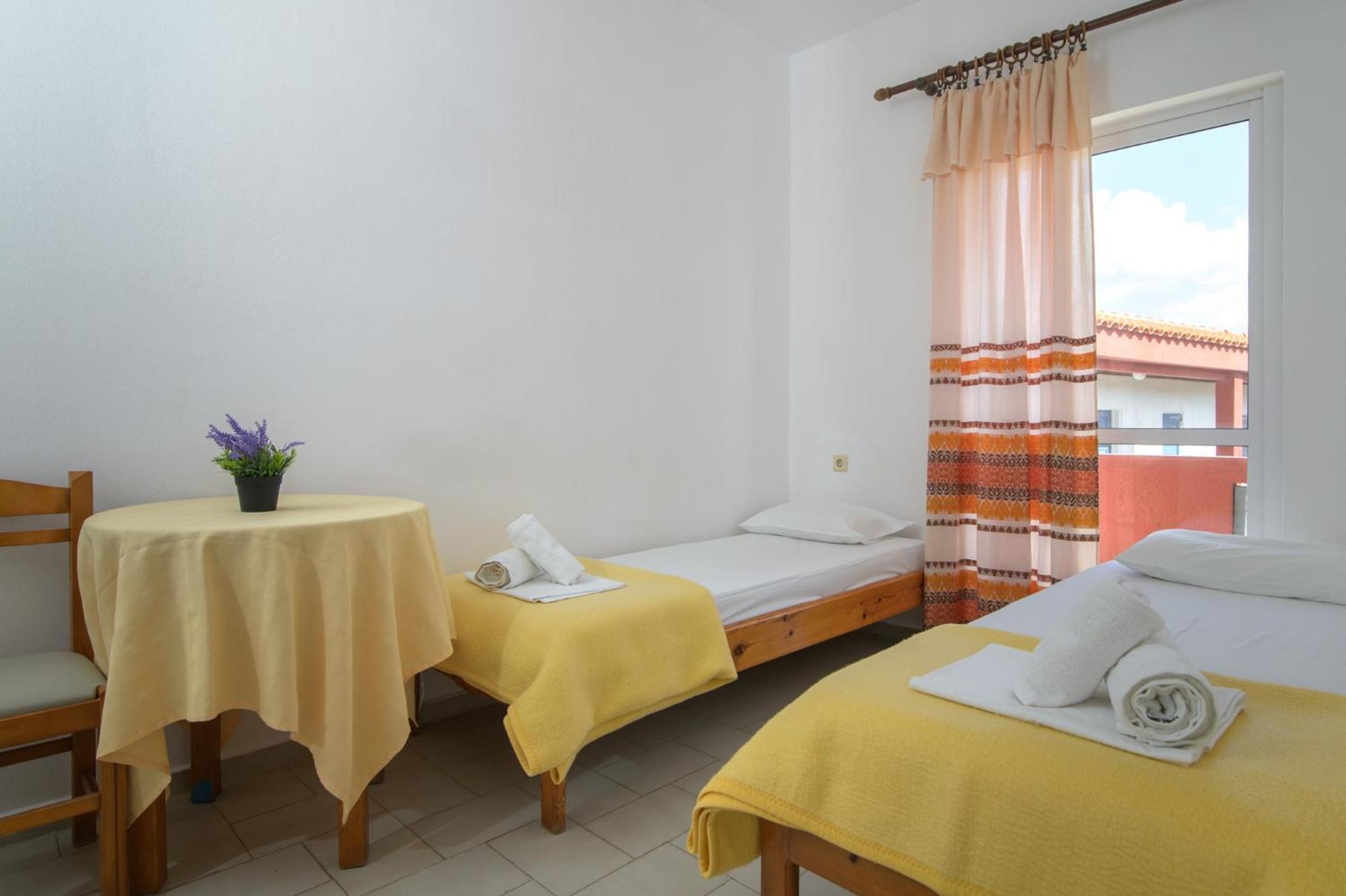 Haris Apartments Kokkini Hani Luaran gambar